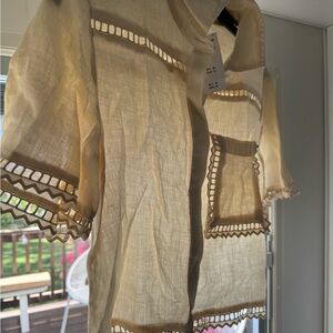 Abercrombie & Fitch Beige Short Sleeve Blouse